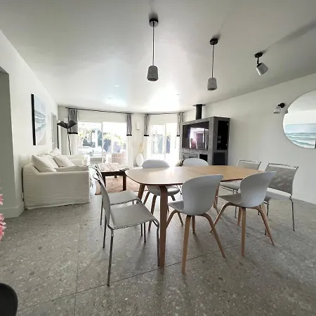 בית נופש Mandalis Belle Et Grande Maison Avec Piscine Chauffee Et